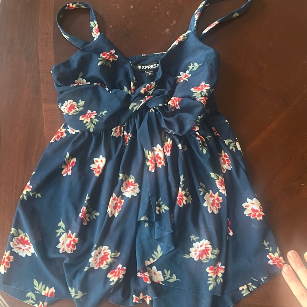 Express Navy Floral Twist Cascade Baby Doll Tank Size S
